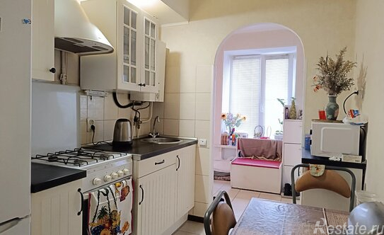 Продажа 2-комн квартиры на вторичном рынке Спасский пер,  д. 6-8