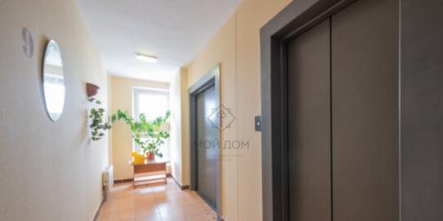 3-комн квартира Изюмская улица,  д. 28