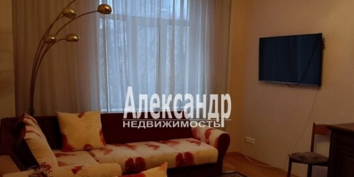 2-комн квартира улица Типанова,  д. 18