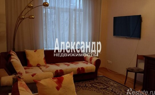 Продажа 2-комн квартиры на вторичном рынке улица Типанова,  д. 18