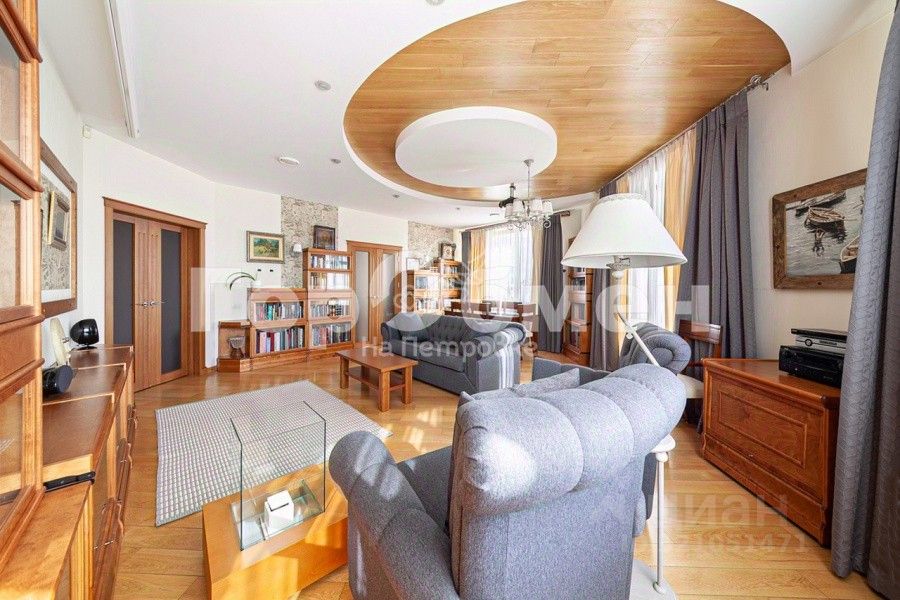 Продажа 3-комн квартиры на вторичном рынке улица Коштоянца, 12