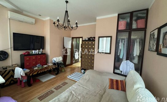 Продажа 2-комн квартиры на вторичном рынке улица Соловьиная Роща,  д. 9