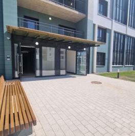 Продажа 3-комн квартиры на вторичном рынке б-р Головнина,  д. 6,  к. 1 стр 1