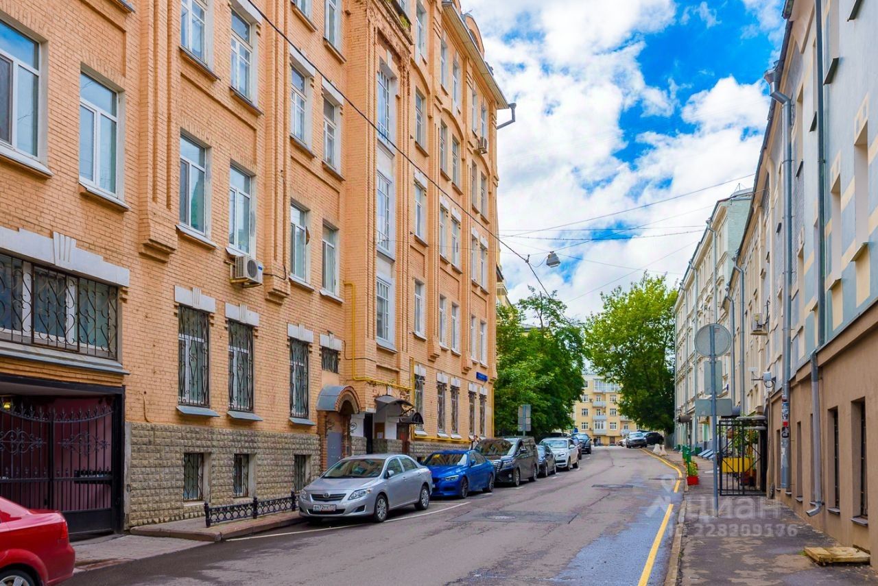 Аренда 2-комн квартиры на вторичном рынке Колобовский 1-й пер