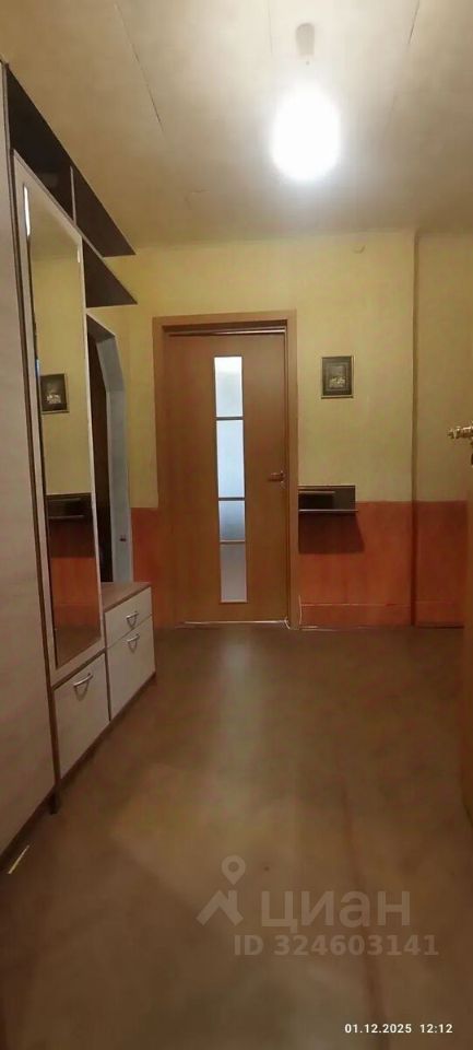 Продажа 3-комн квартиры на вторичном рынке пос. Металлострой, Центральная улица, 8