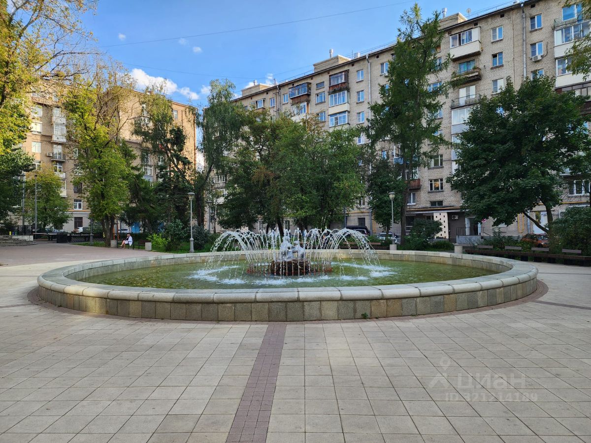 Продажа 2-комн квартиры на вторичном рынке улица Бориса Галушкина, 21