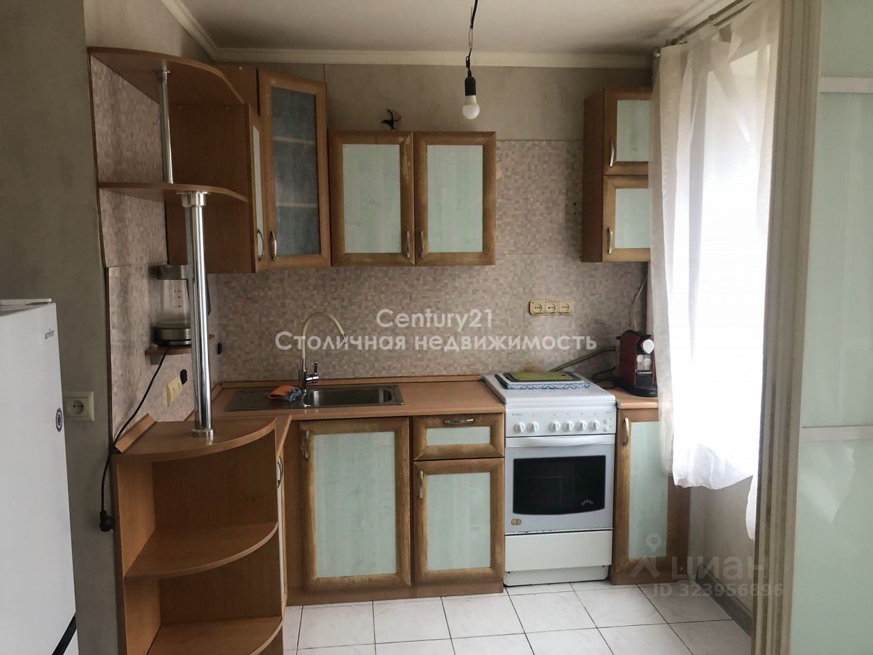 Продажа 3-комн квартиры на вторичном рынке Планетная улица, 18