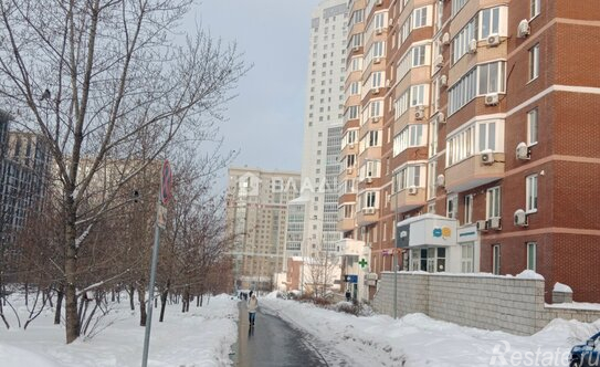 Продажа 2-комн квартиры на вторичном рынке Раменский бульвар