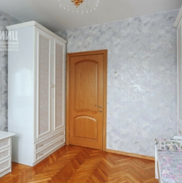 Продажа 3-комн квартиры на вторичном рынке Осенний бульвар