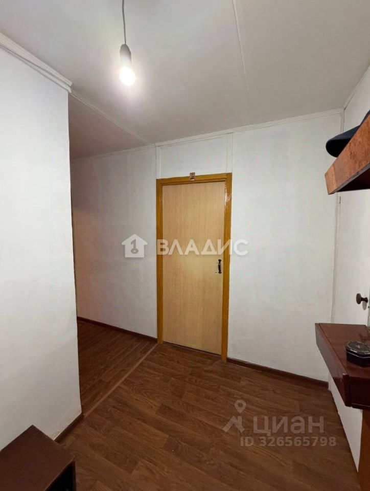 Продажа 3-комн квартиры на вторичном рынке Полимерная улица, 3