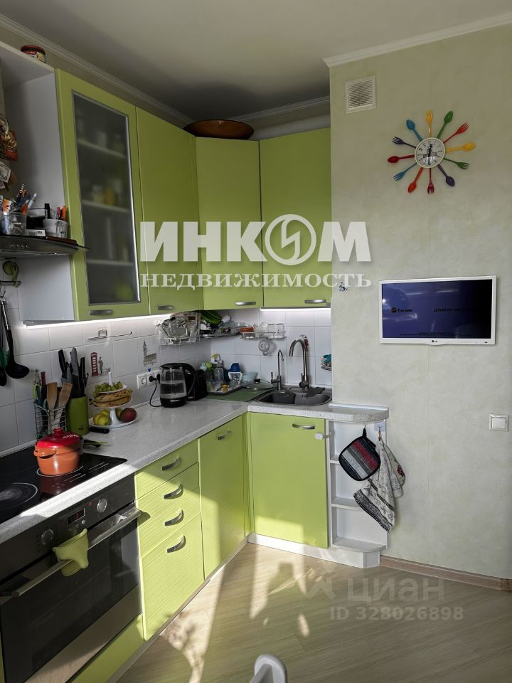 Продажа 2-комн квартиры на вторичном рынке Южнобутовская улица, 51