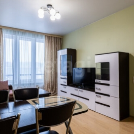 Продажа 2-комн квартиры на вторичном рынке улица Оптиков,  д. 34 к1