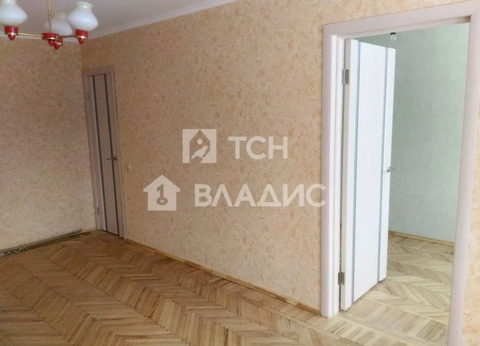 Продажа 3-комн квартиры на вторичном рынке Свердловский, ул. Заводская,  д. 17