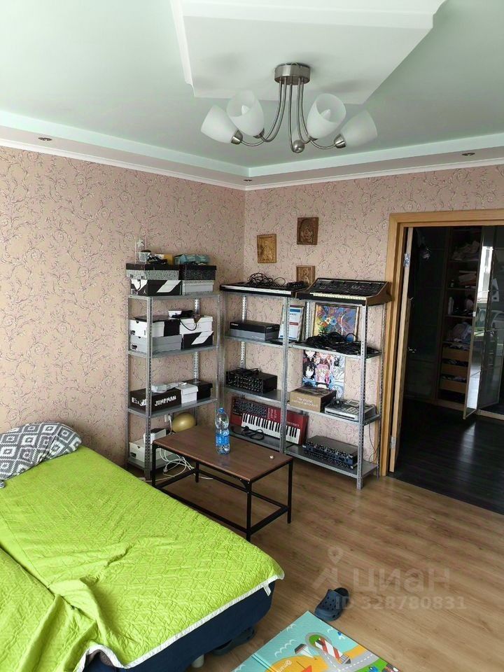 Продажа 2-комн квартиры на вторичном рынке Северный мкр, улица 1-я Коммунистическая, 31