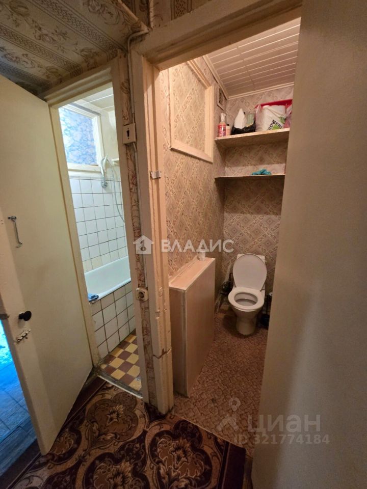 Продажа 3-комн квартиры на вторичном рынке Гвардейская улица, 9К1