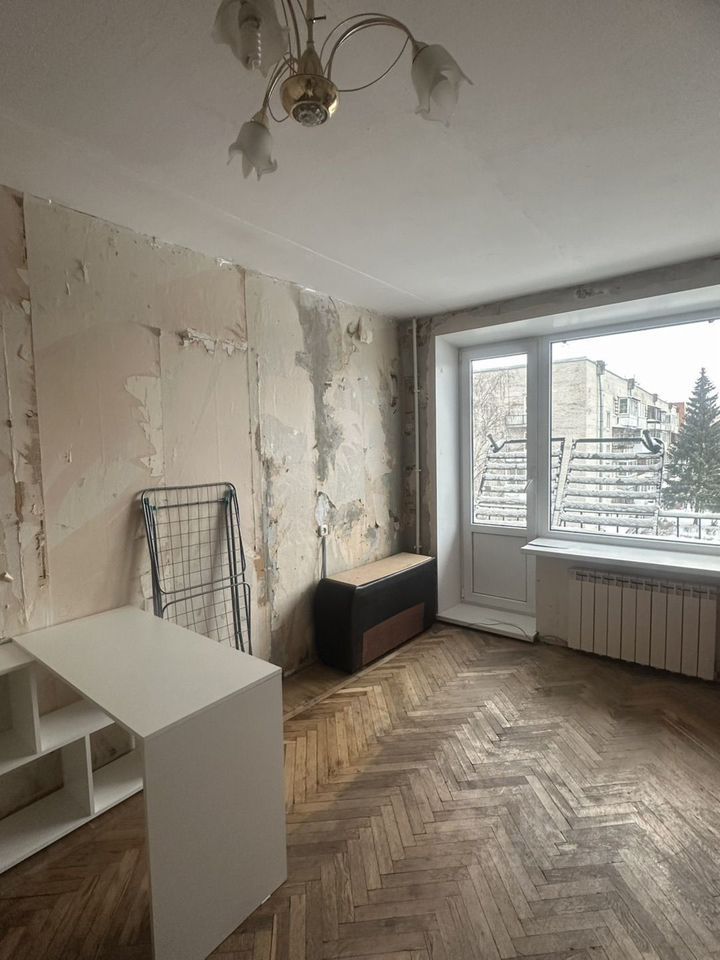 Продажа 2-комн квартиры на вторичном рынке Петергоф, Разводная улица, 31