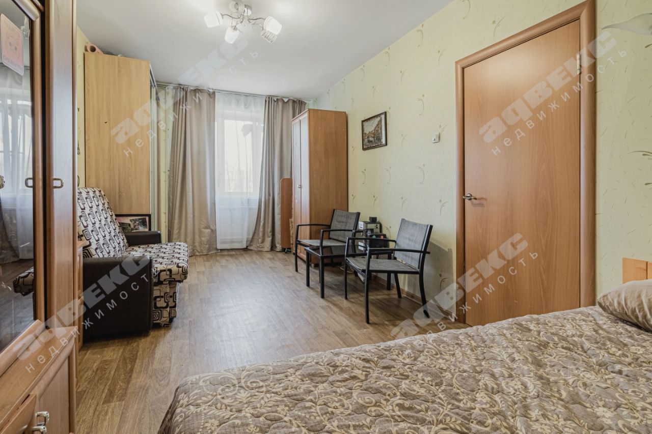 Продажа 1-комн квартиры на вторичном рынке Октябрьская набережная, 80К5