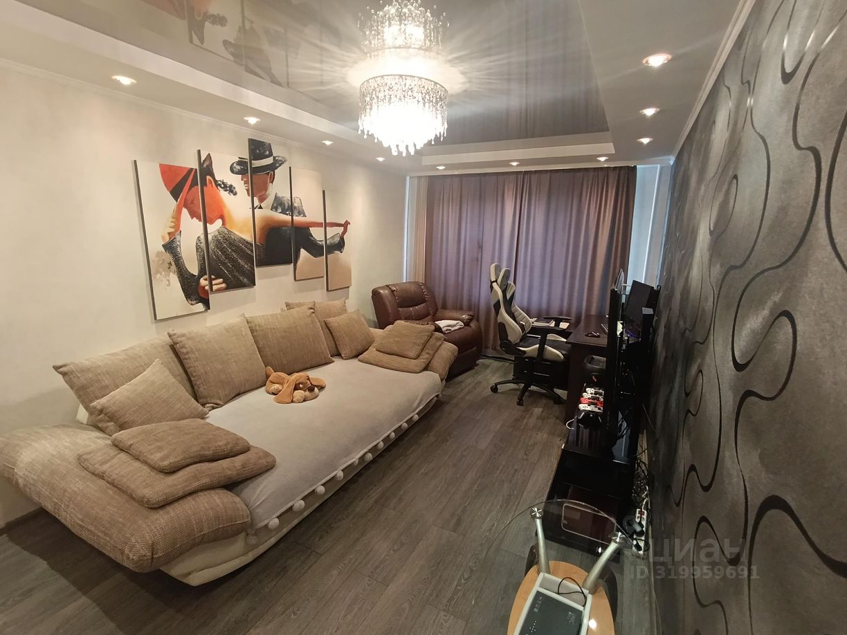 Продажа 3-комн квартиры на вторичном рынке Раменское, улица Чугунова, 24