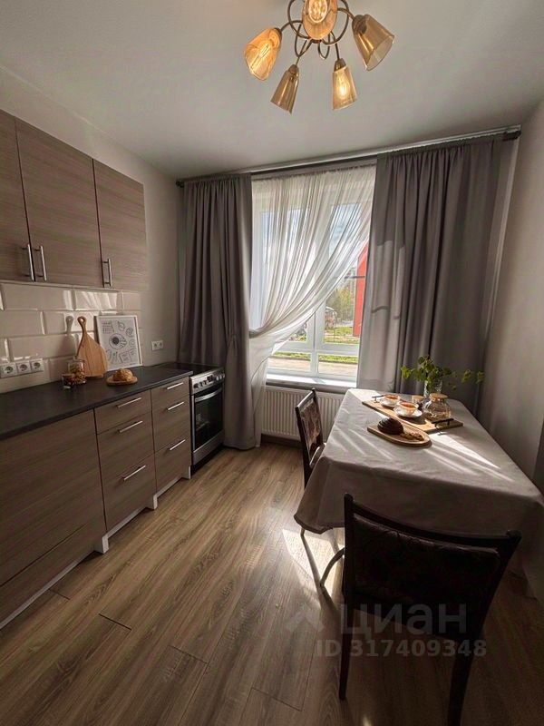 Продажа 1-комн квартиры на вторичном рынке Хотьково, улица Михеенко, 25