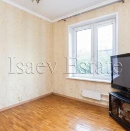 Продажа 3-комн квартиры на вторичном рынке Магаданская улица,  д. 13