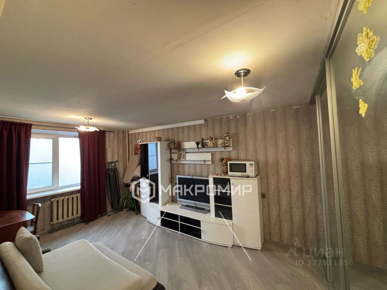 Продажа комнаты улица Пионерстроя, 12К3