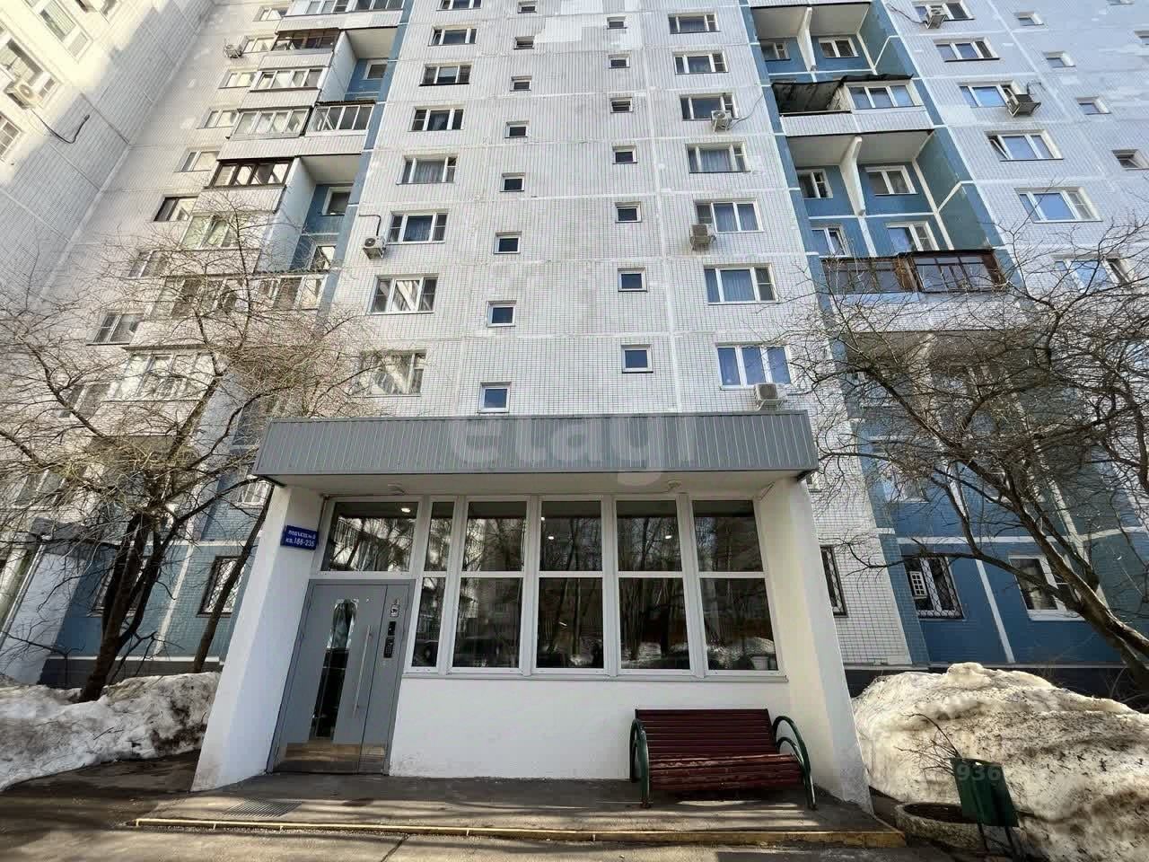 Продажа 1-комн квартиры на вторичном рынке улица Академика Челомея, 10