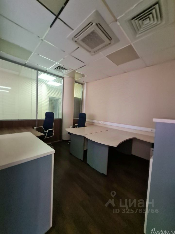 Продажа офиса Рябиновая улица,  д. 26 с1