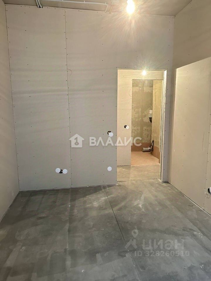 Продажа 2-комн квартиры на вторичном рынке набережная Черной речки, 35