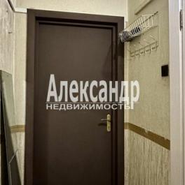 Продажа 4-комн квартиры на вторичном рынке улица Костюшко,  д. 13 к1