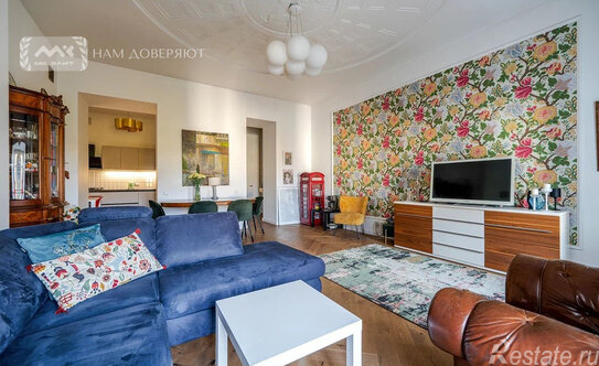 Продажа 2-комн квартиры на вторичном рынке Каменноостровский пр-кт,  д. 19/13