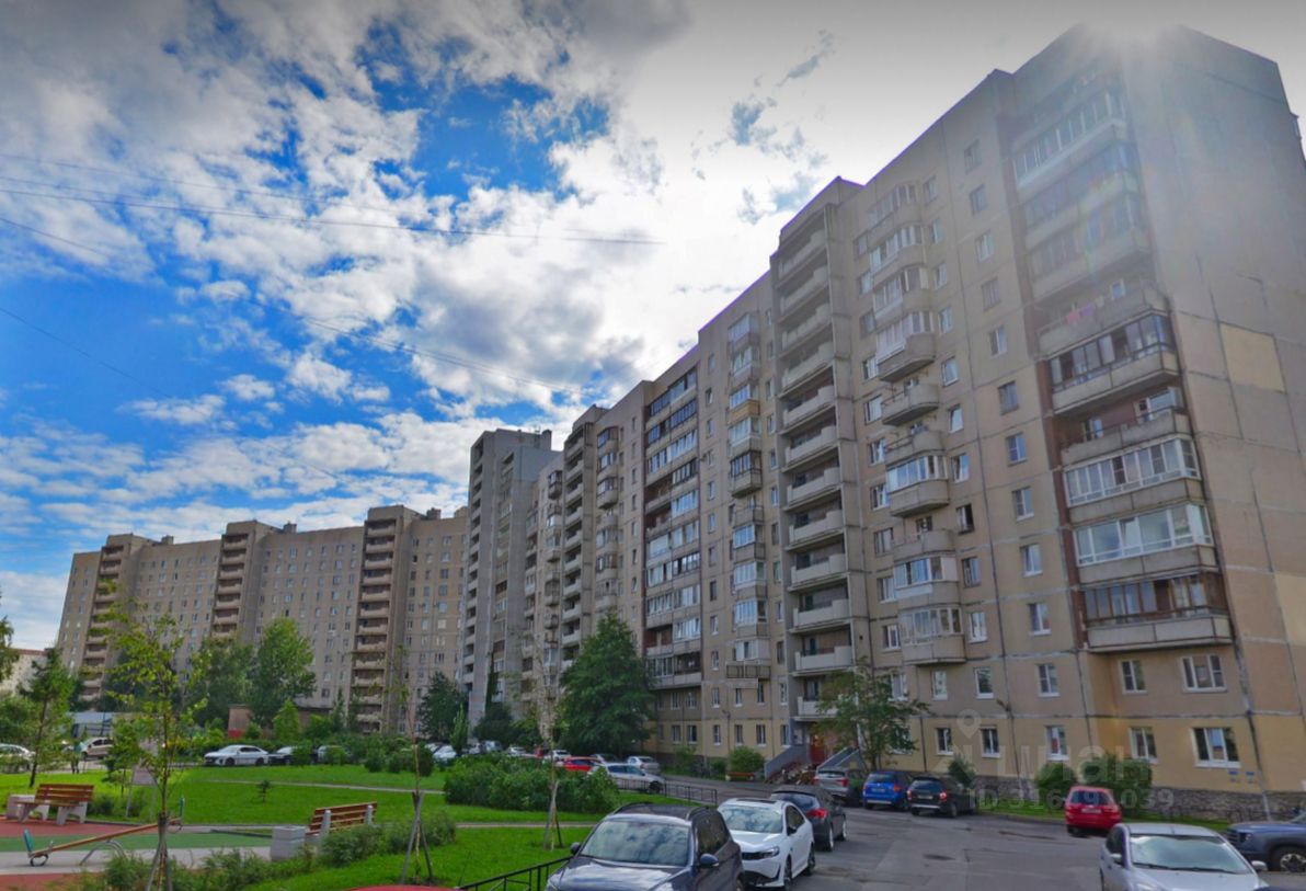 Продажа 2-комн квартиры на вторичном рынке Камышовая улица, 7