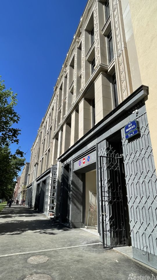 Продажа гаража 20-21-я линии В.О.,  д. 5