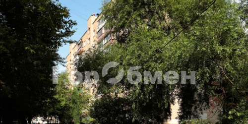 2-комн квартира улица Маршала Бирюзова,  д. 13