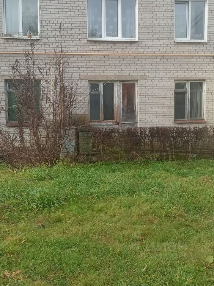 Продажа 2-комн квартиры на вторичном рынке пос. Красный Маяк, 3