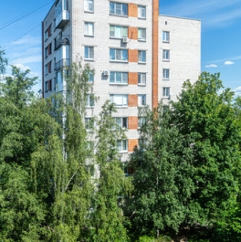 Продажа 4-комн квартиры на вторичном рынке ул Железнодорожная,  д. 40