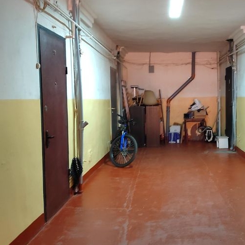 1-комн квартира Имени Морозова городской поселок, улица Первомайская, 10