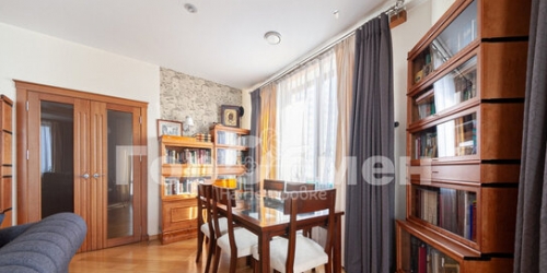 3-комн квартира улица Коштоянца,  д. 12