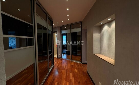 Продажа 3-комн квартиры на вторичном рынке проспект Наставников