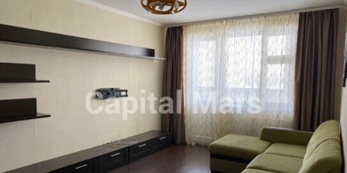 3-комн квартира ул Нарвская,  д. 1А,  к. 4