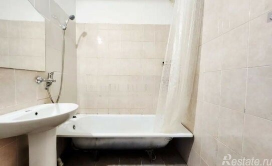 Продажа 1-комн квартиры на вторичном рынке Салтыковская улица,  д. 33 к2