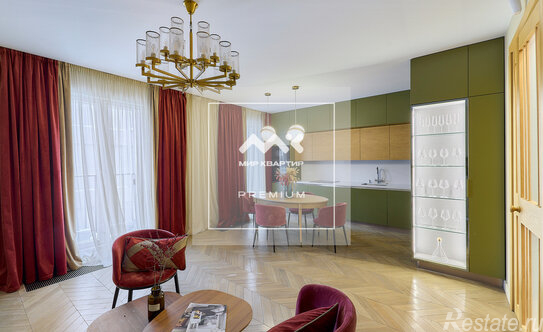 Продажа 3-комн квартиры на вторичном рынке Советская 10-я ул,  д. 8а