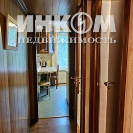 Продажа 2-комн квартиры на вторичном рынке Есенинский б-р,  д. 1/26