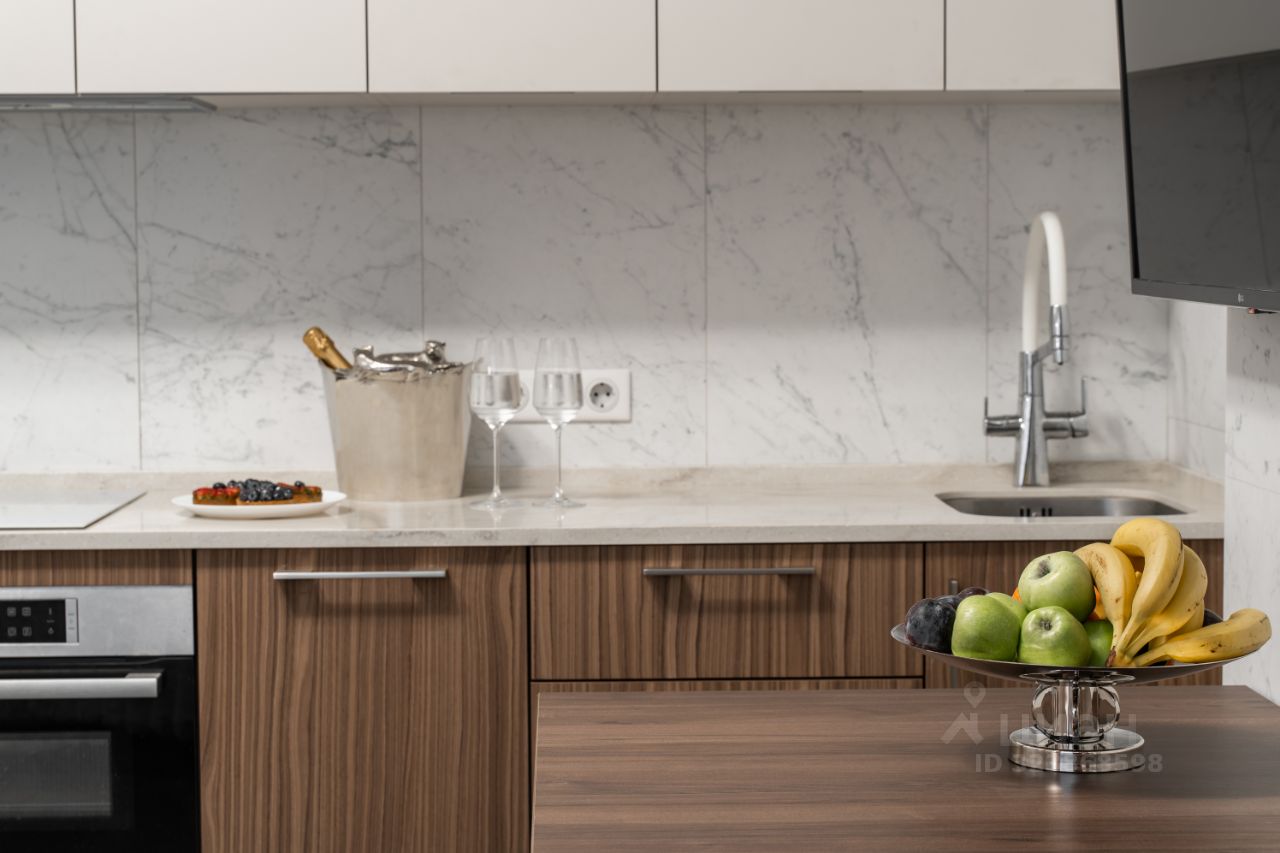 Продажа 1-комн квартиры на вторичном рынке Нижняя Красносельская улица, 35С49