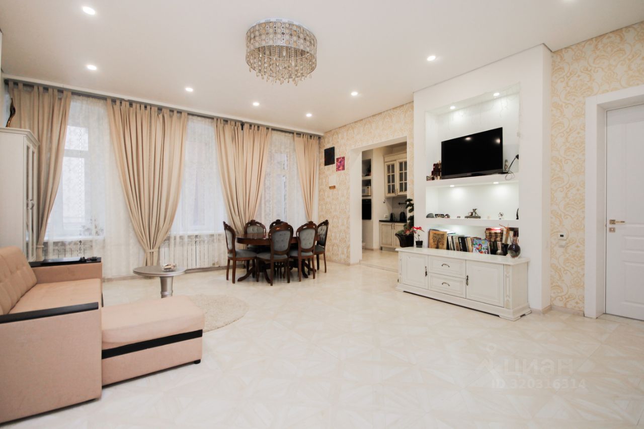 Продажа 3-комн квартиры на вторичном рынке Кирочная улица, 47