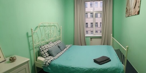 2-комн квартира улица Декабристов,  д. 5