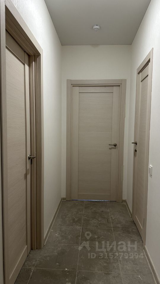 Продажа 2-комн квартиры на вторичном рынке пос. Развилка, 31Б