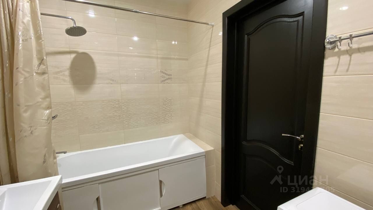 Продажа 3-комн квартиры на вторичном рынке Производственная улица, 12к1