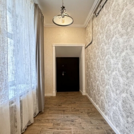 Продажа 2-комн квартиры на вторичном рынке ул Зверинская,  д. 36