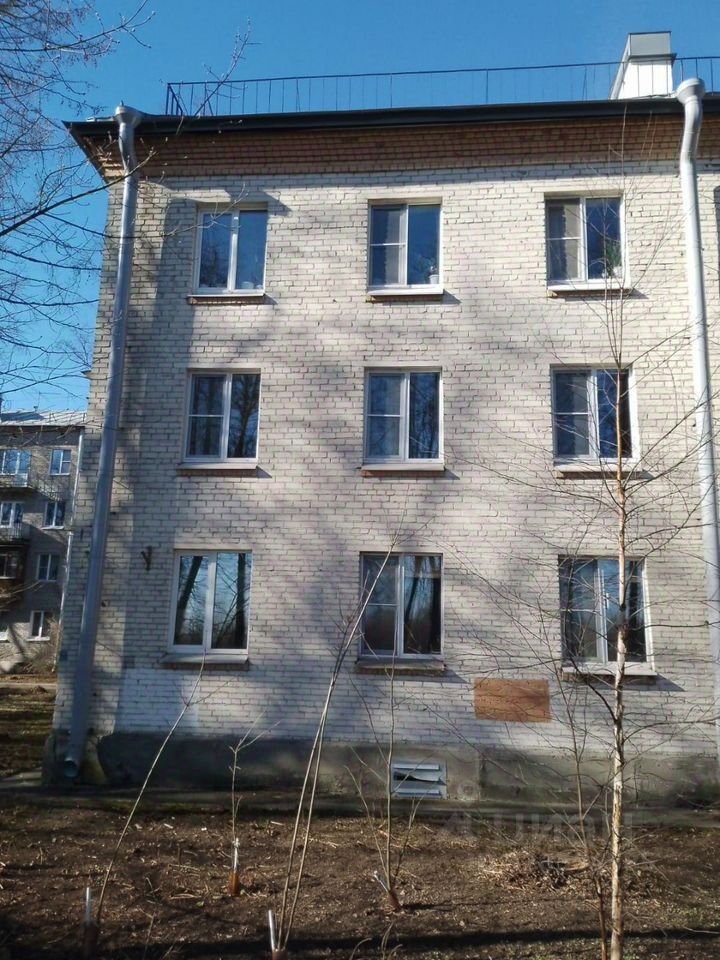 Продажа 2-комн квартиры на вторичном рынке Пушкин, Железнодорожная улица, 4