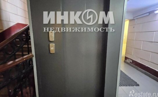 Продажа 4-комн квартиры на вторичном рынке ул Казакова,  д. 3